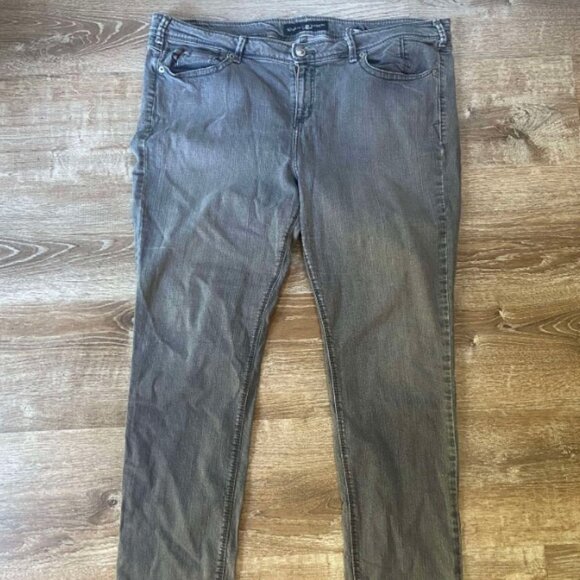Torrid Source of Wisdom size 24W Grey skinny Jeans - Picture 1 of 4
